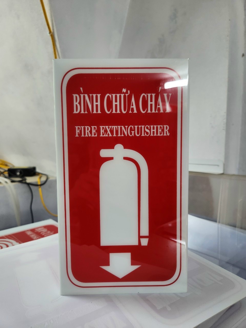 In ấn - Bàn Ghế Chống Tĩnh Điện Sông Hồng - Công Ty TNHH Công Nghiệp Sông Hồng Việt Nam